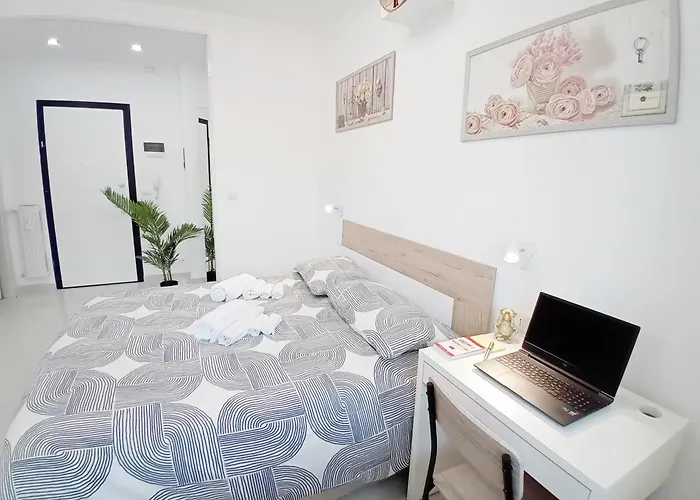 Casa Gioia & Parking شقة *